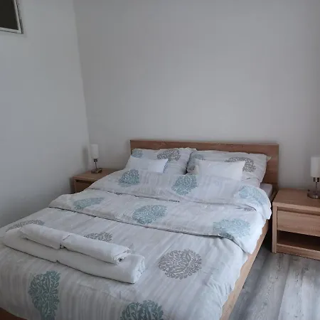 Aparthotel To8 Apartman Dunapataj
