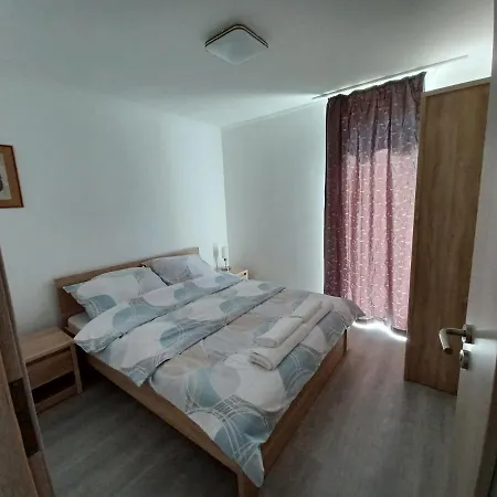 To8 Apartman Aparthotel